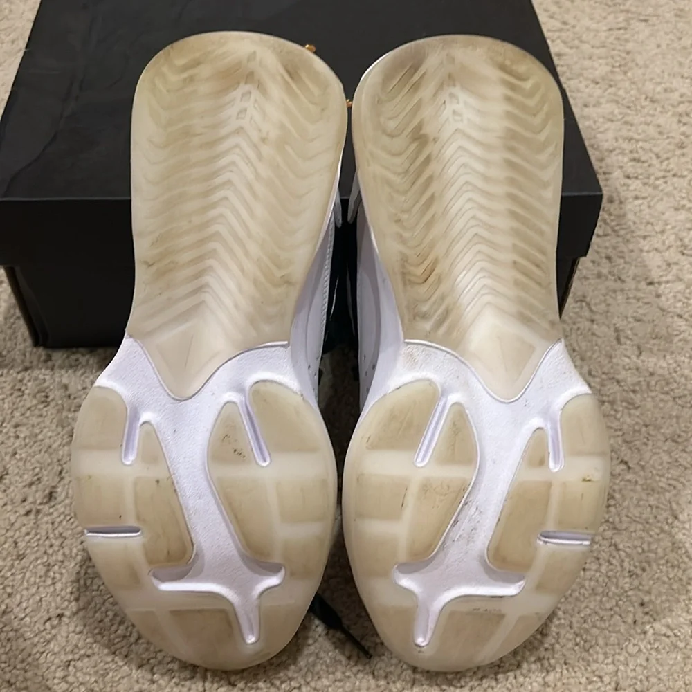 Jordan Air 200E size 6Y - Picture 6 of 7